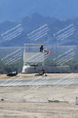 media/Nov-16-2025-Race Pace (Sun) [[8c5fa54630]]/Verified Riders/2-Turn 7 (945am)/